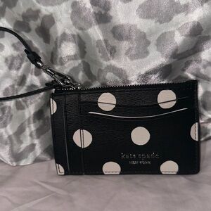 NWT Kate spade black with white polka dots card keychain holder cute 🥰